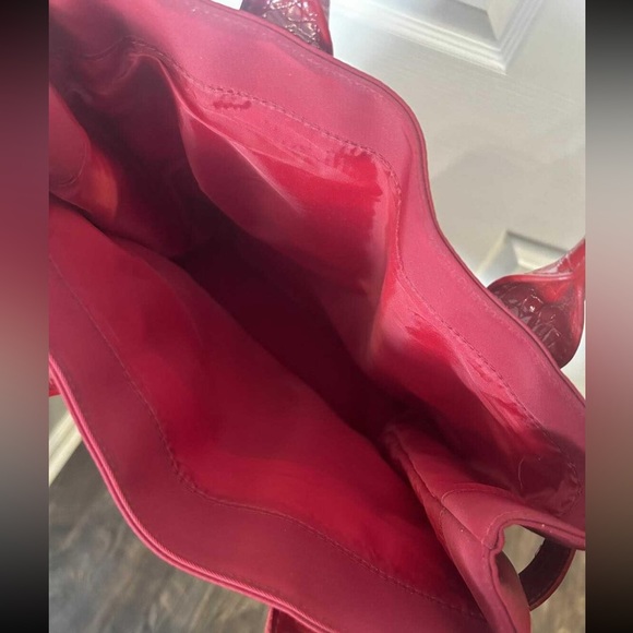 NWOT Estée Lauder Cherry Red tote 🍒 - Picture 2 of 2